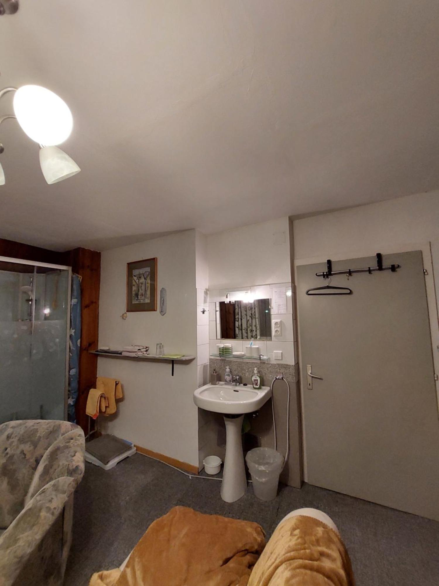 טריבן Privatzimmer מראה חיצוני תמונה